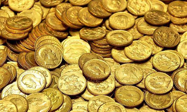 Οι Έλληνες ρευστοποιούν και τις… χρυσές λίρες τους
